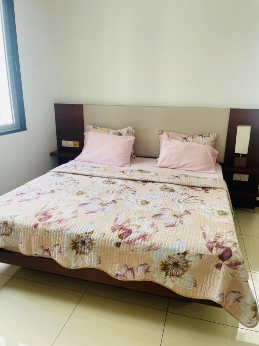  On 320  2 bed furnished  apartment
