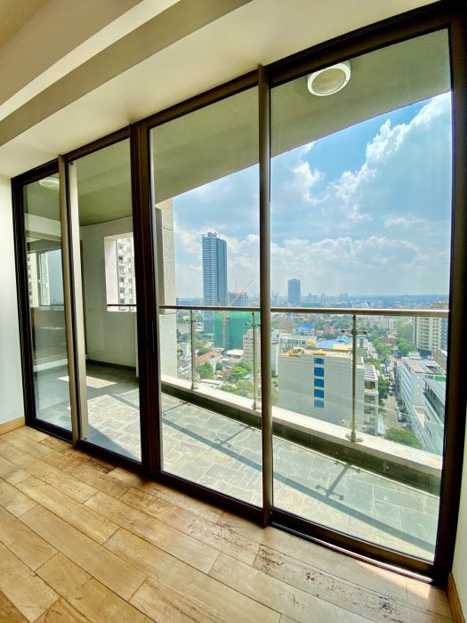Empire Residence 