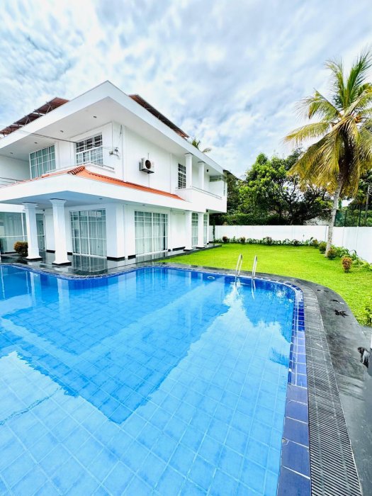 House for sale 