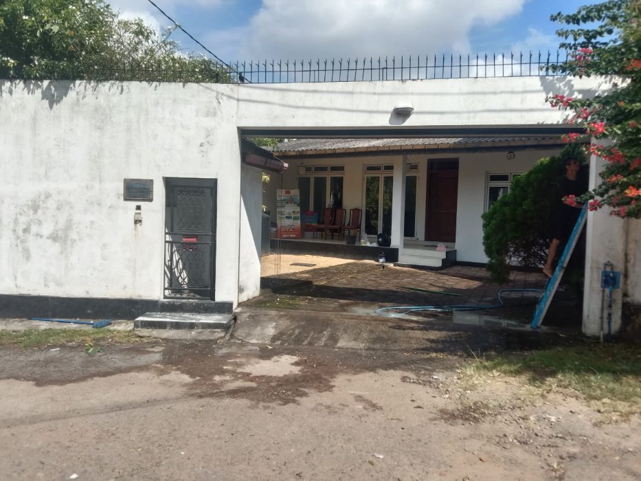 House | office 