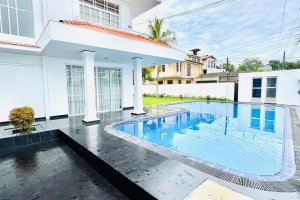 House for sale 
